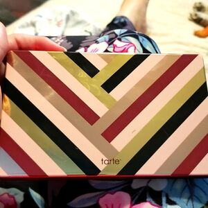tarte glamour Eyeshadow Palette with 18 Shades NEW No box